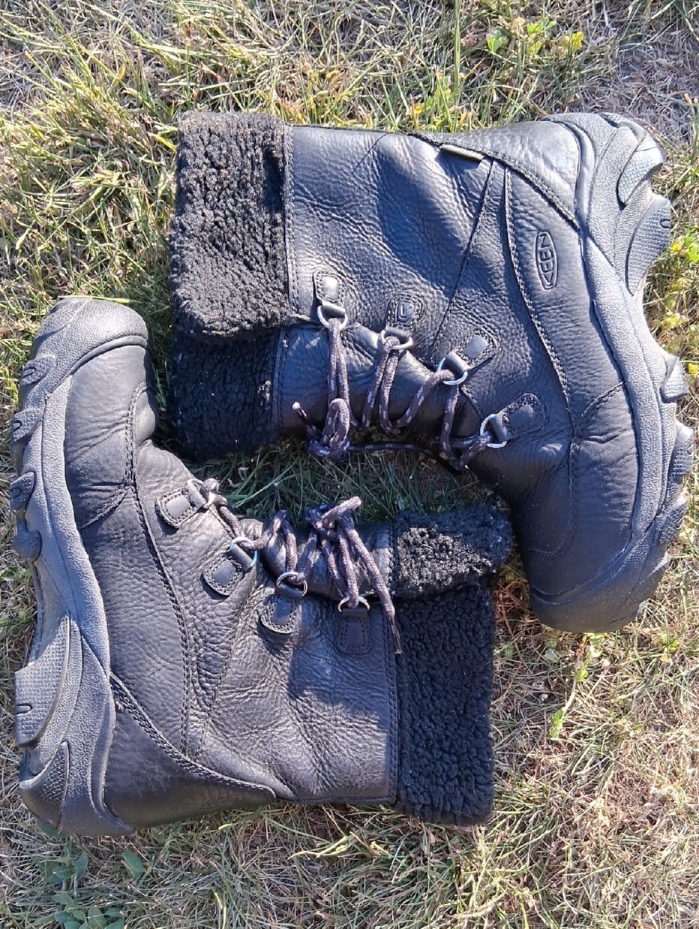 Keen Black Winter Boots